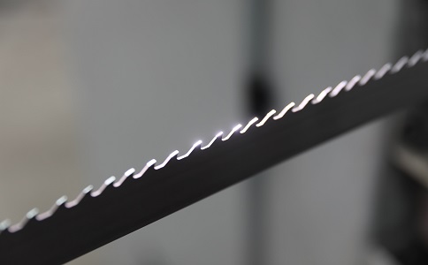 巴南双金属带锯条产生切削噪音的原因具体有哪些？