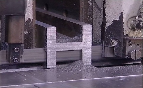 巴南大揭秘：带锯条价格多少钱才能买到高质量的产品？